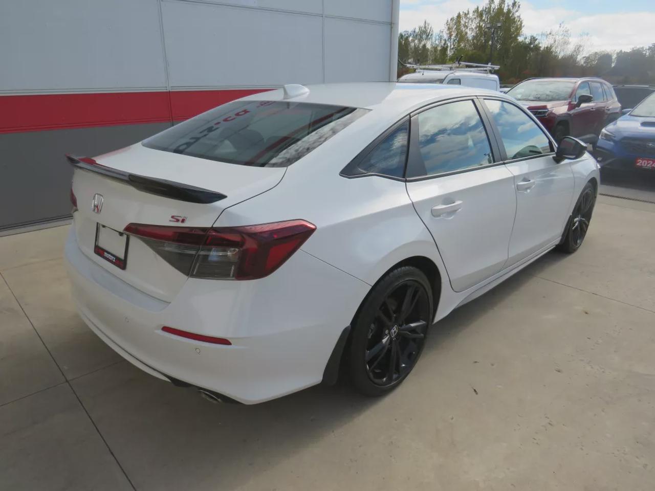 2025 Honda Civic SI Sedan Si | LOW KMS | FWD | Manual | Alloy Wheels | Sport Seats | Heated Front & Rear Seats | Heated Steering Wheel | Climate Control | Sunroof | Touchscreen Display | Wireless Apple CarPlay & Android Auto | Google Built-In | Bluetooth | Wireless Phone  Photo