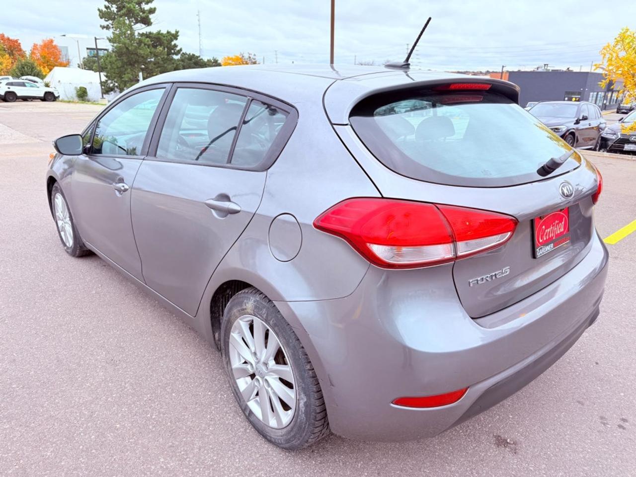 2016 Kia Forte 4dr Sedan Automatic EX SE Photo