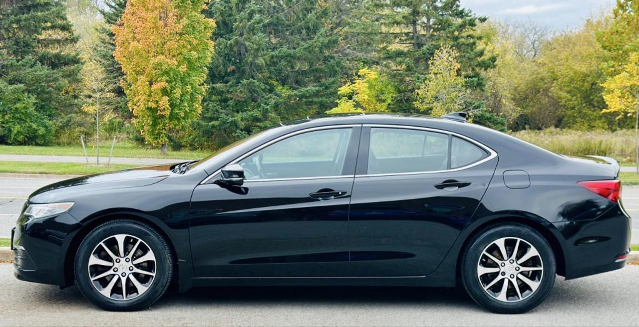 2017 Acura TLX FWD Photo