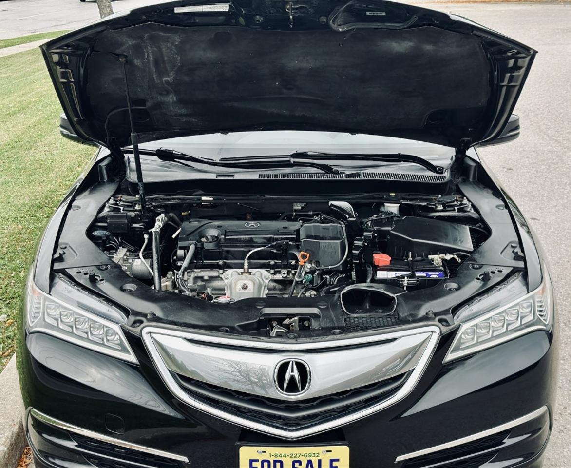2017 Acura TLX FWD Photo
