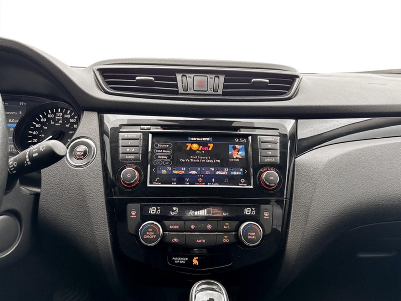 2020 Nissan Qashqai SV Photo