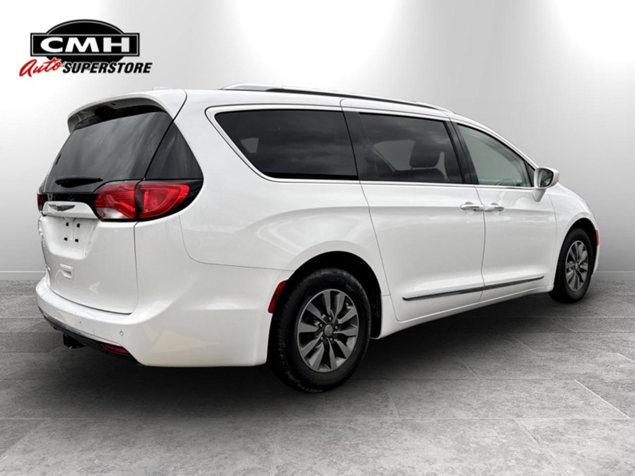 2020 Chrysler Pacifica Touring-L Plus Photo