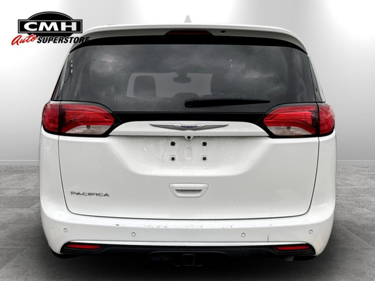 2020 Chrysler Pacifica Touring-L Plus Photo
