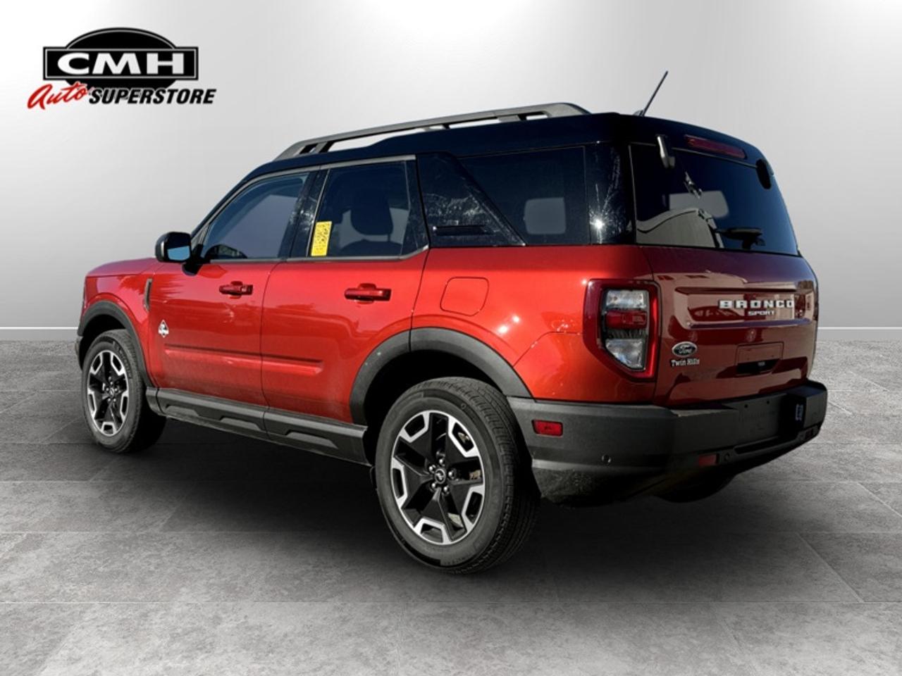2023 Ford Bronco Sport Outer Banks  - Low Mileage Photo2