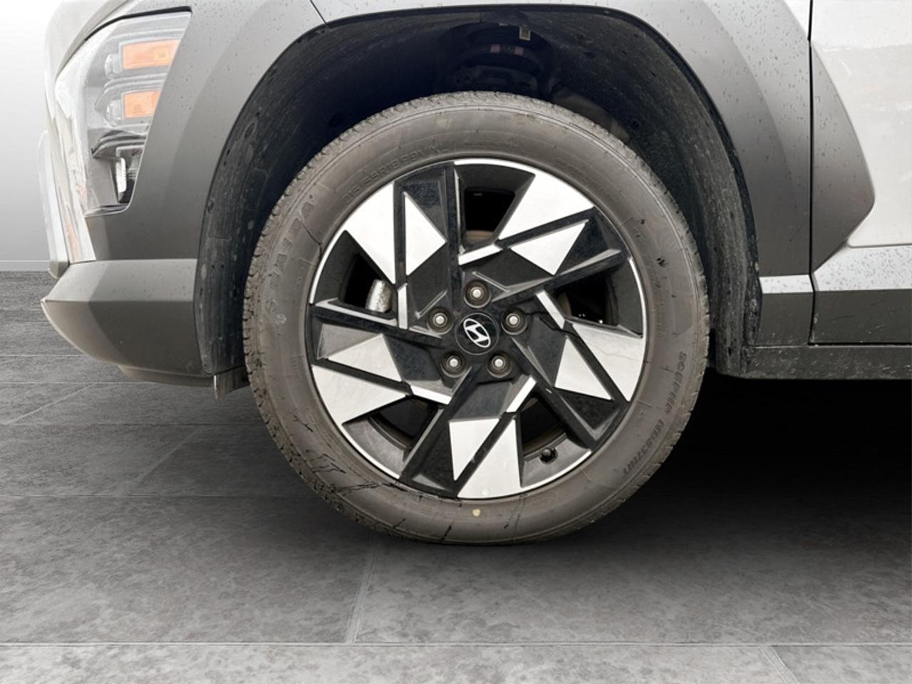 2025 Hyundai KONA Preferred w/Trend Pkg Photo
