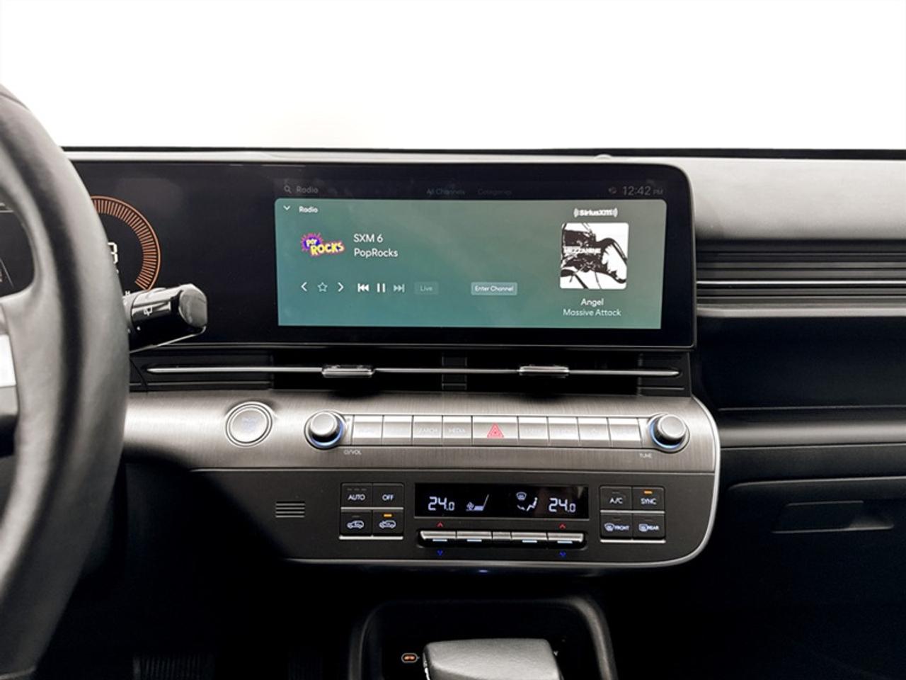 2025 Hyundai KONA Preferred w/Trend Pkg Photo