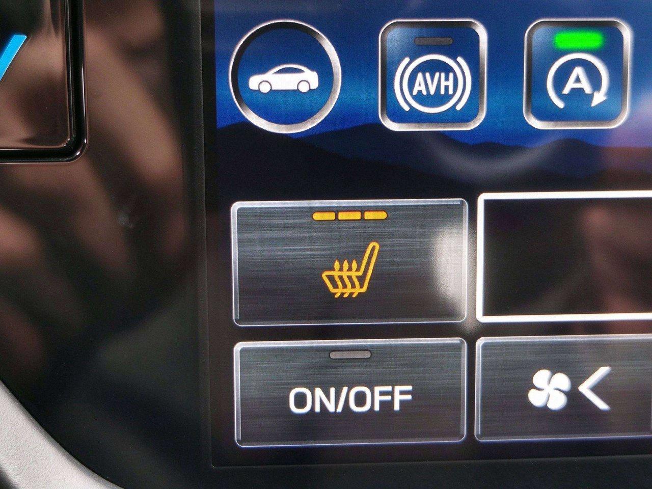 2025 Subaru Forester Touring   AWD   Low KM   Heated Steering Wheel Photo