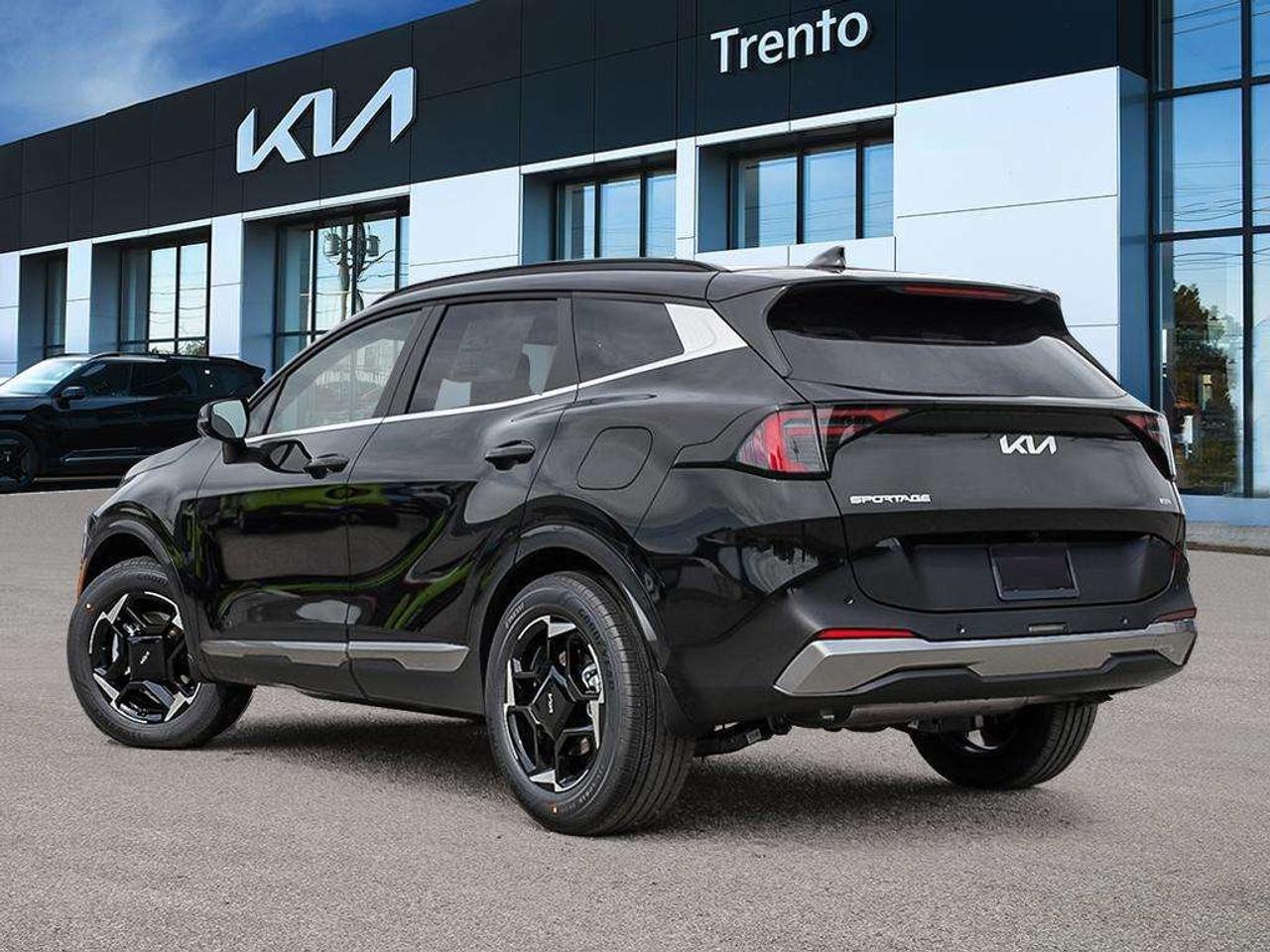 2026 Kia Sportage EX Photo3