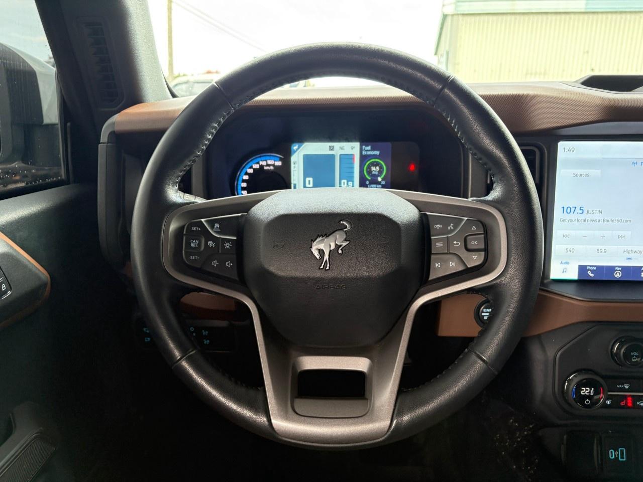 2024 Ford Bronco OUTER BANKS 4 DOOR 4X4 Photo