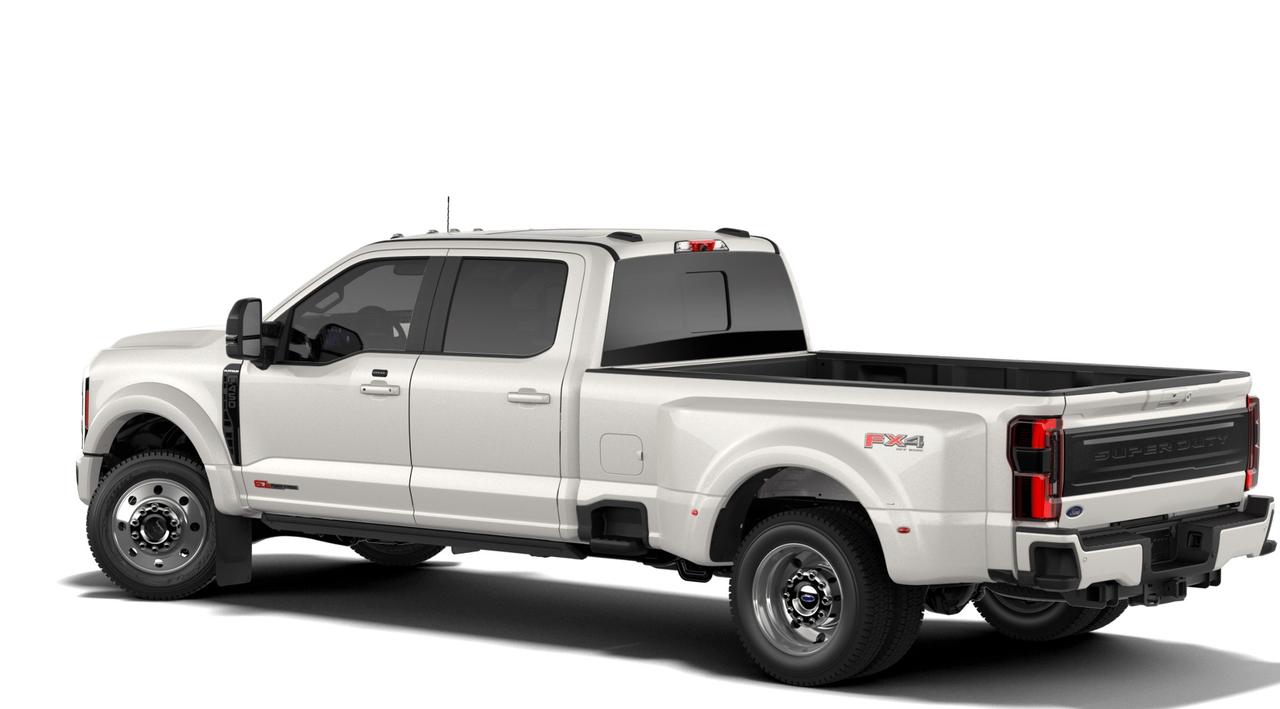 2027 Ford SuperDuty F-450® Platinum® Photo1