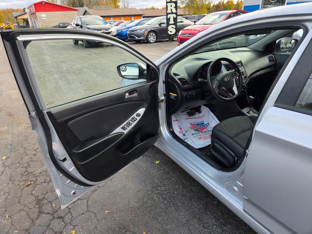 2017 Hyundai Accent SE Photo
