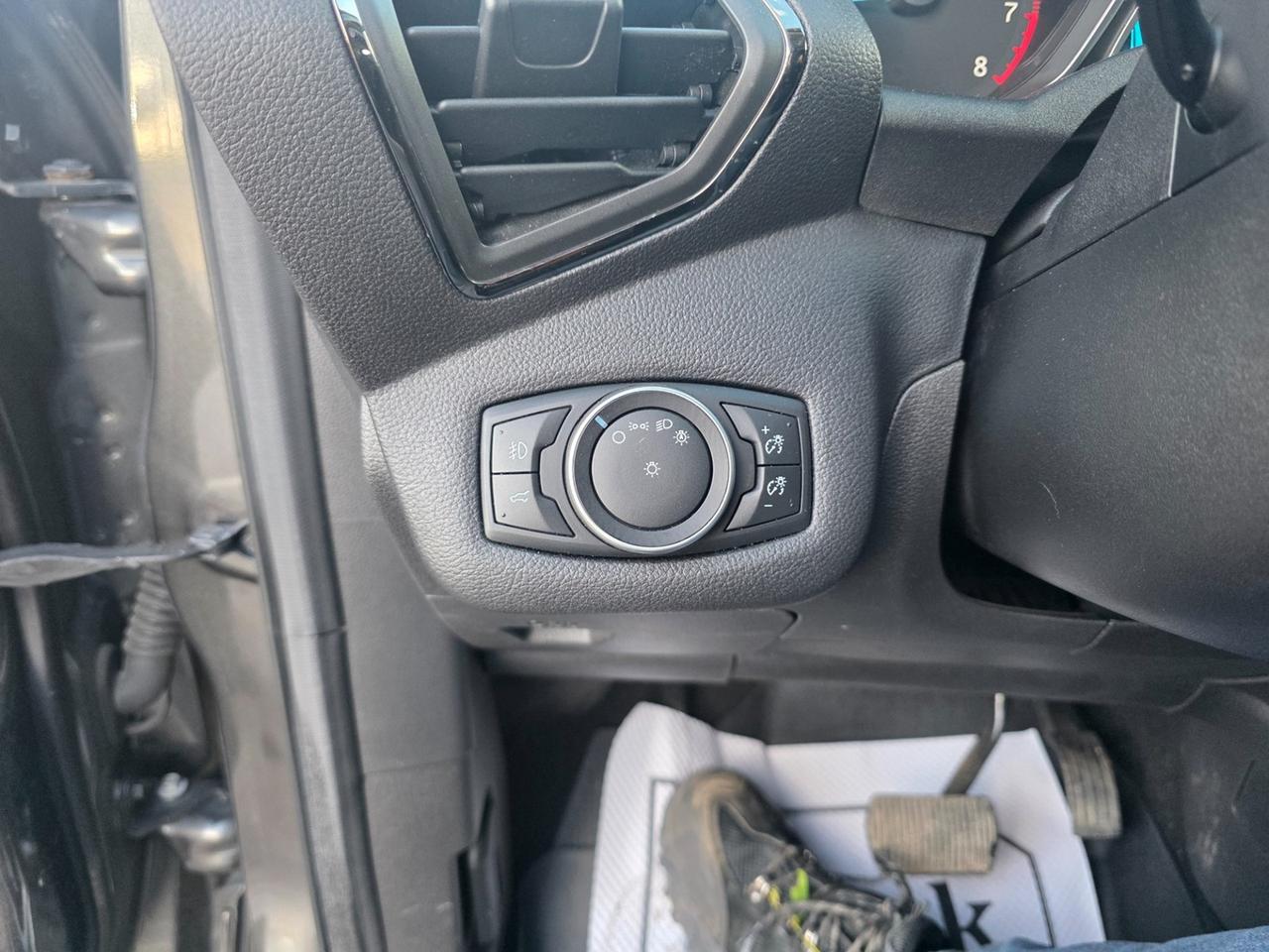 2017 Ford Escape Titanium Photo