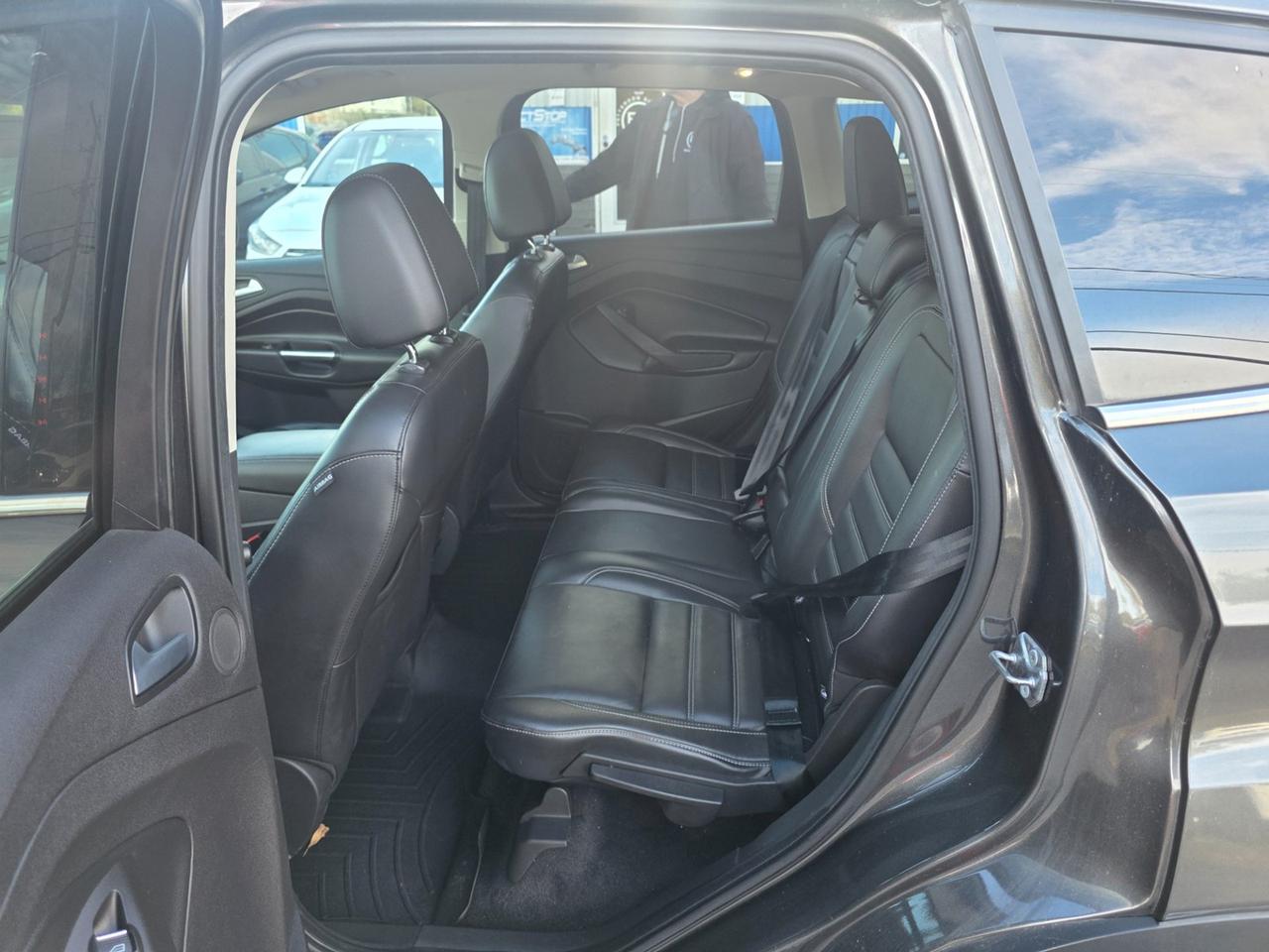 2017 Ford Escape Titanium Photo