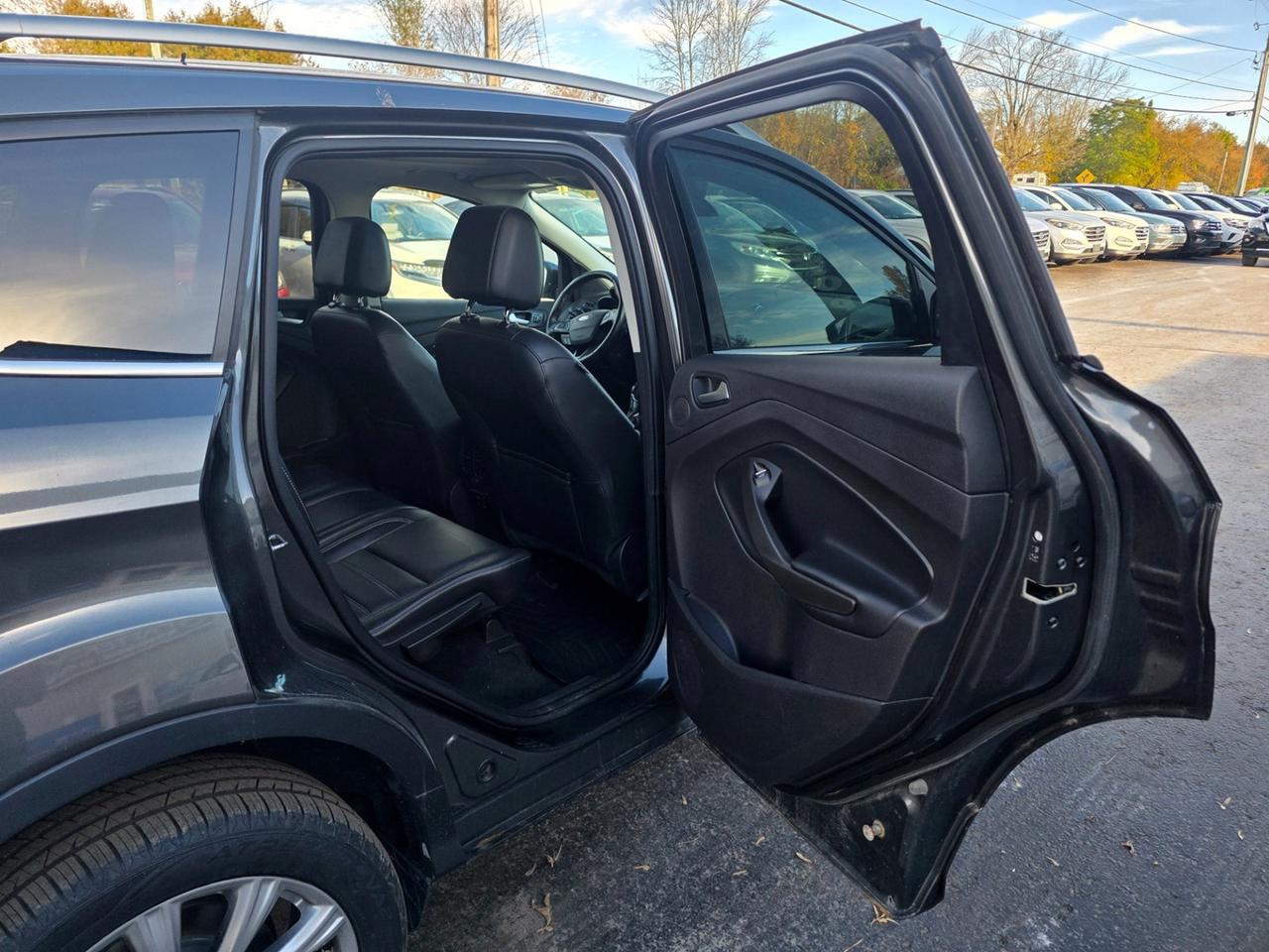 2017 Ford Escape Titanium Photo