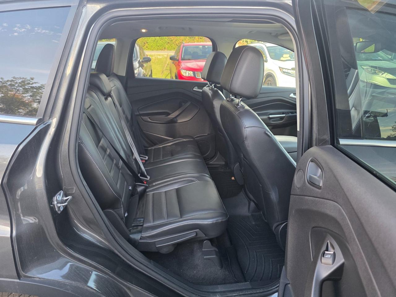 2017 Ford Escape Titanium Photo