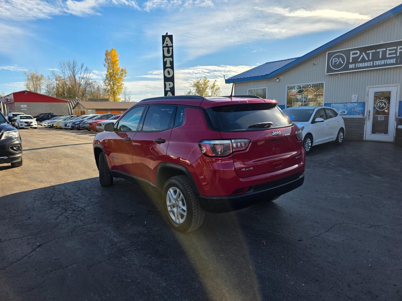 2018 Jeep Compass Sport Photo