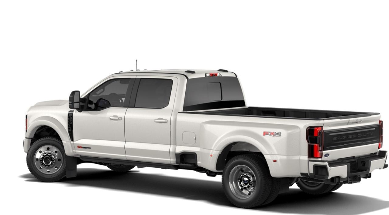 2027 Ford F-450 Super Duty DRW Platinum Photo5