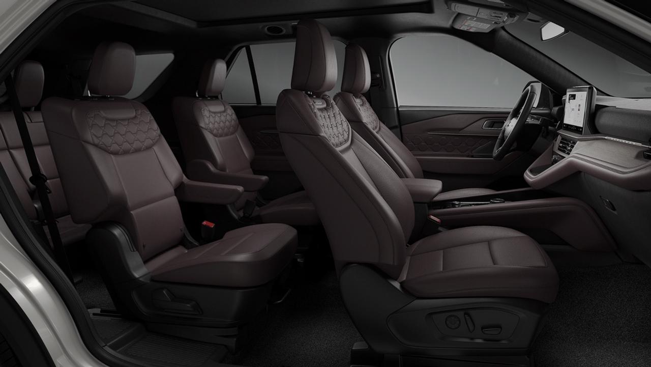 2026 Ford Explorer Platinum Photo