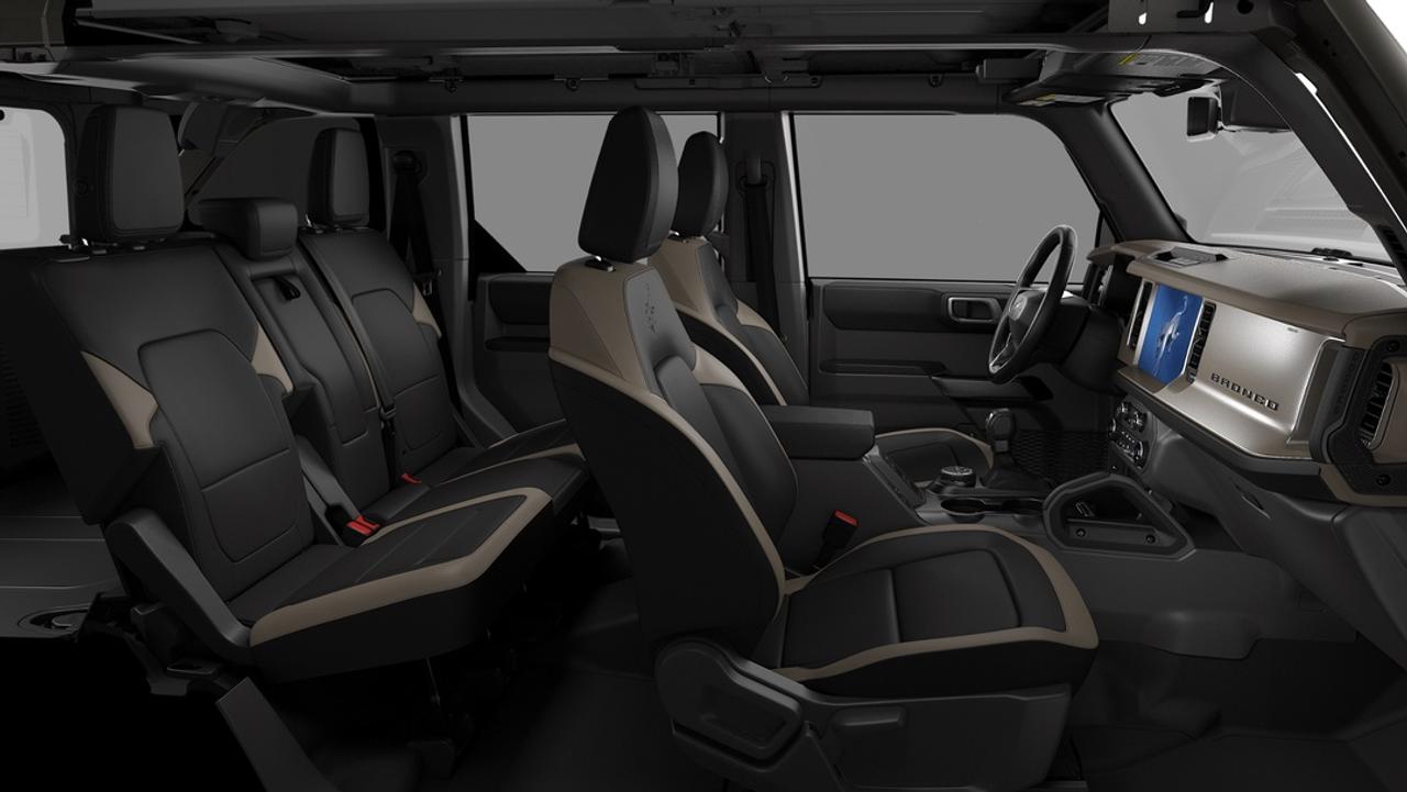 2026 Ford Bronco Outer Banks Photo