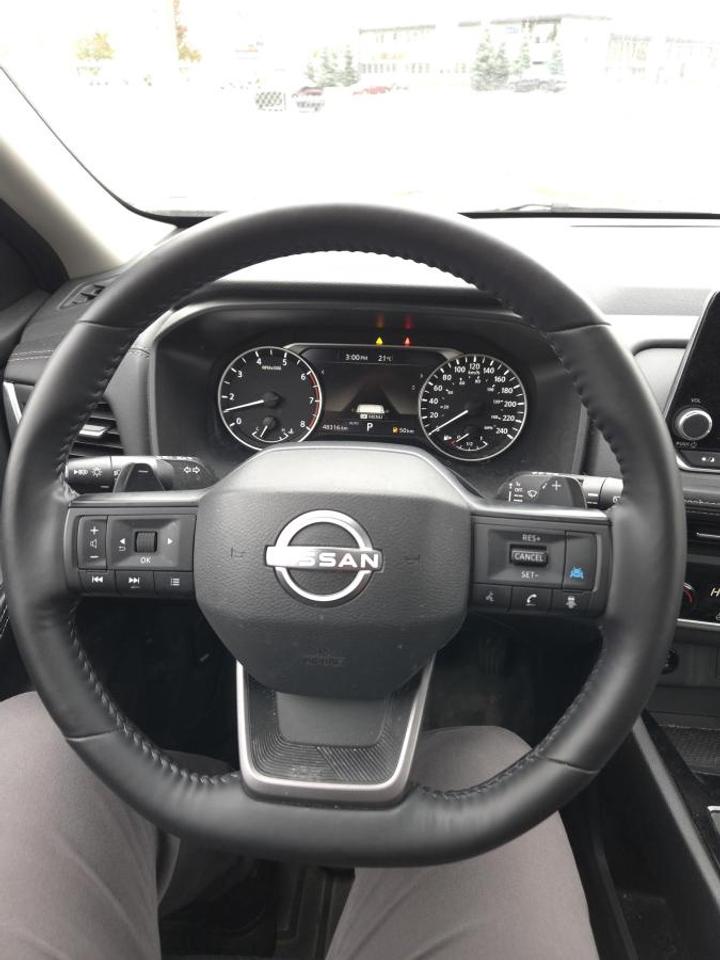 2025 Nissan Rogue AWD SV Moonroof Photo