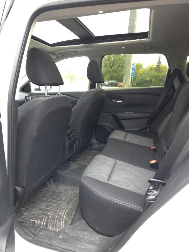 2025 Nissan Rogue AWD SV Moonroof Photo