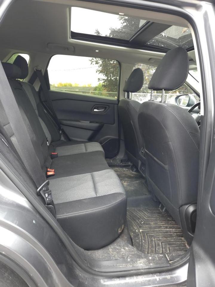 2025 Nissan Rogue AWD SV Moonroof Photo