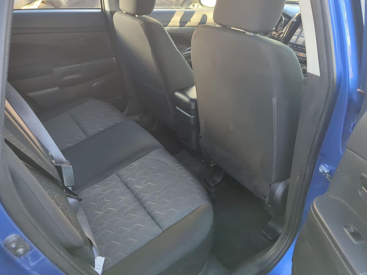 2022 Mitsubishi RVR ES