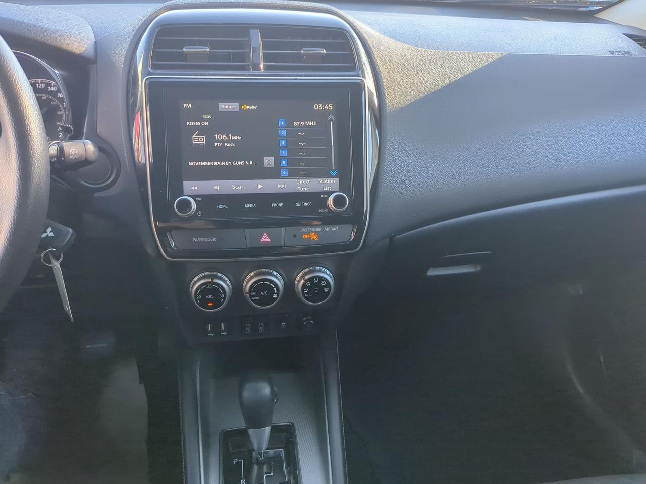 2022 Mitsubishi RVR ES