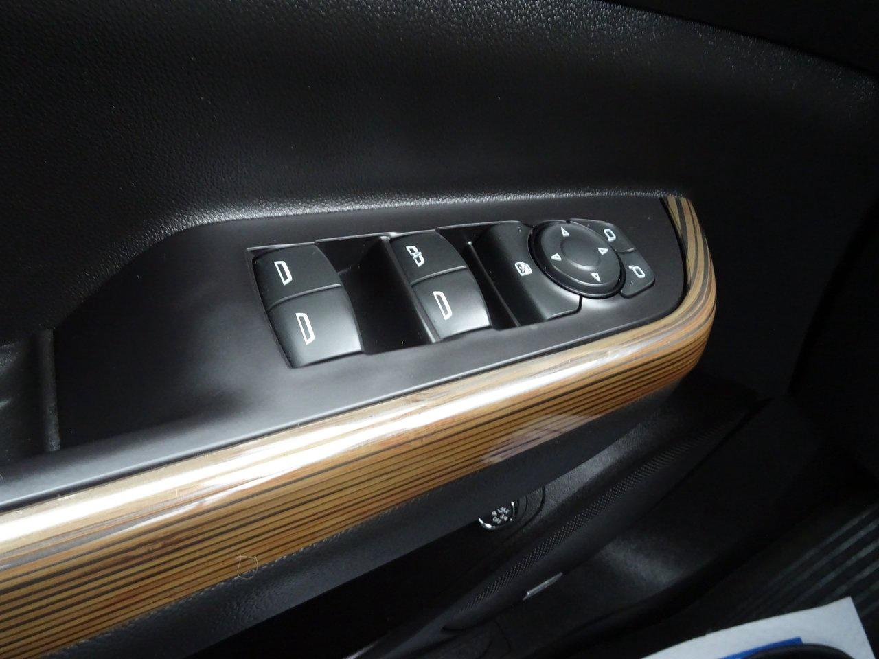 2019 GMC Acadia SLE Photo