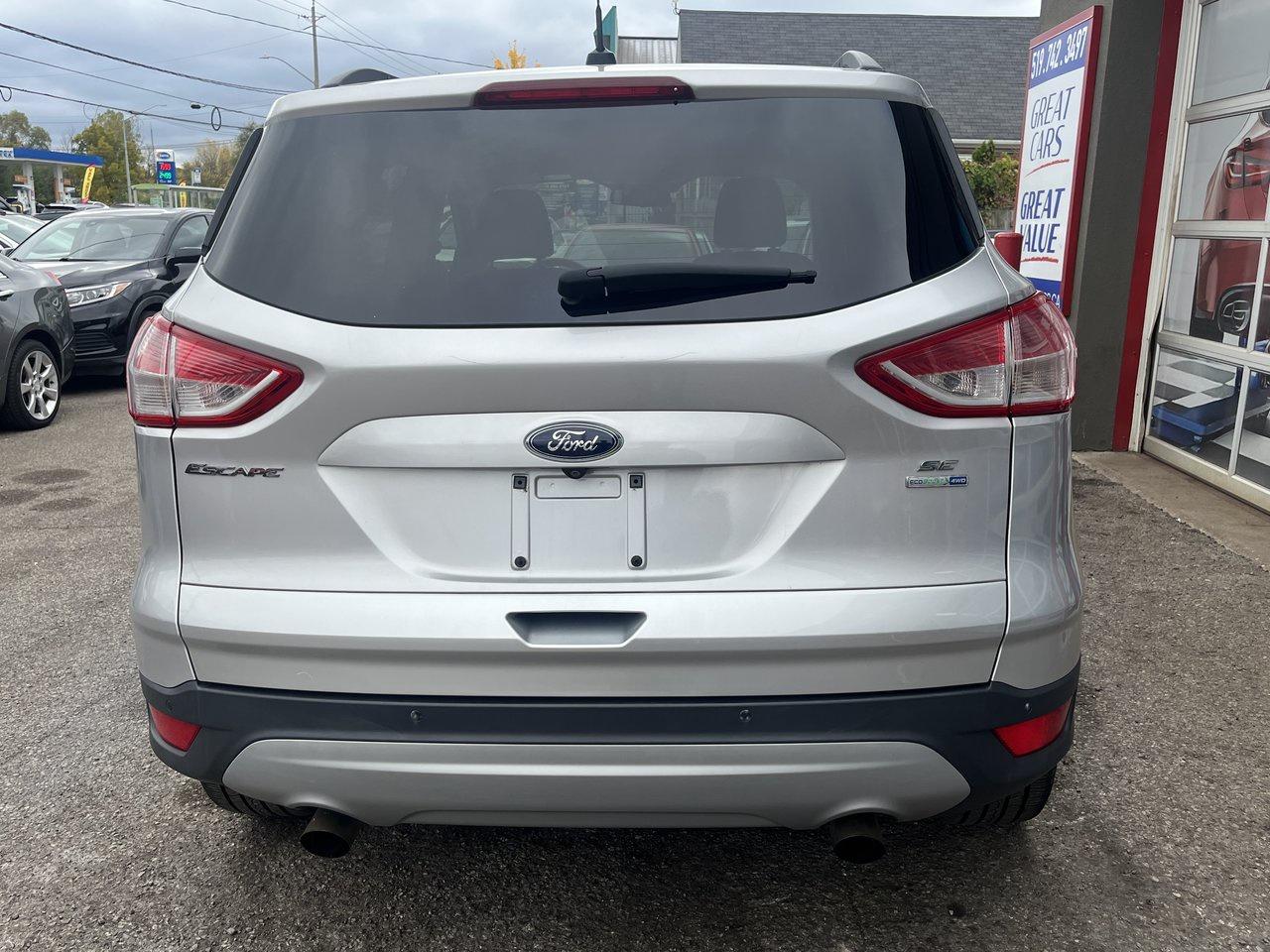 2016 Ford Escape SE Photo