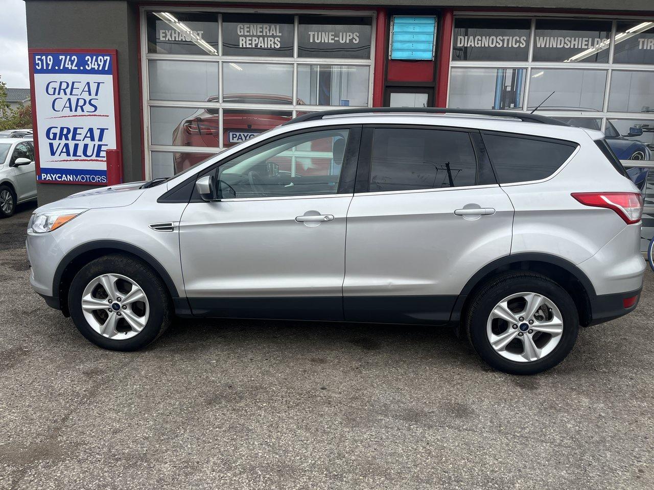 2016 Ford Escape SE Photo