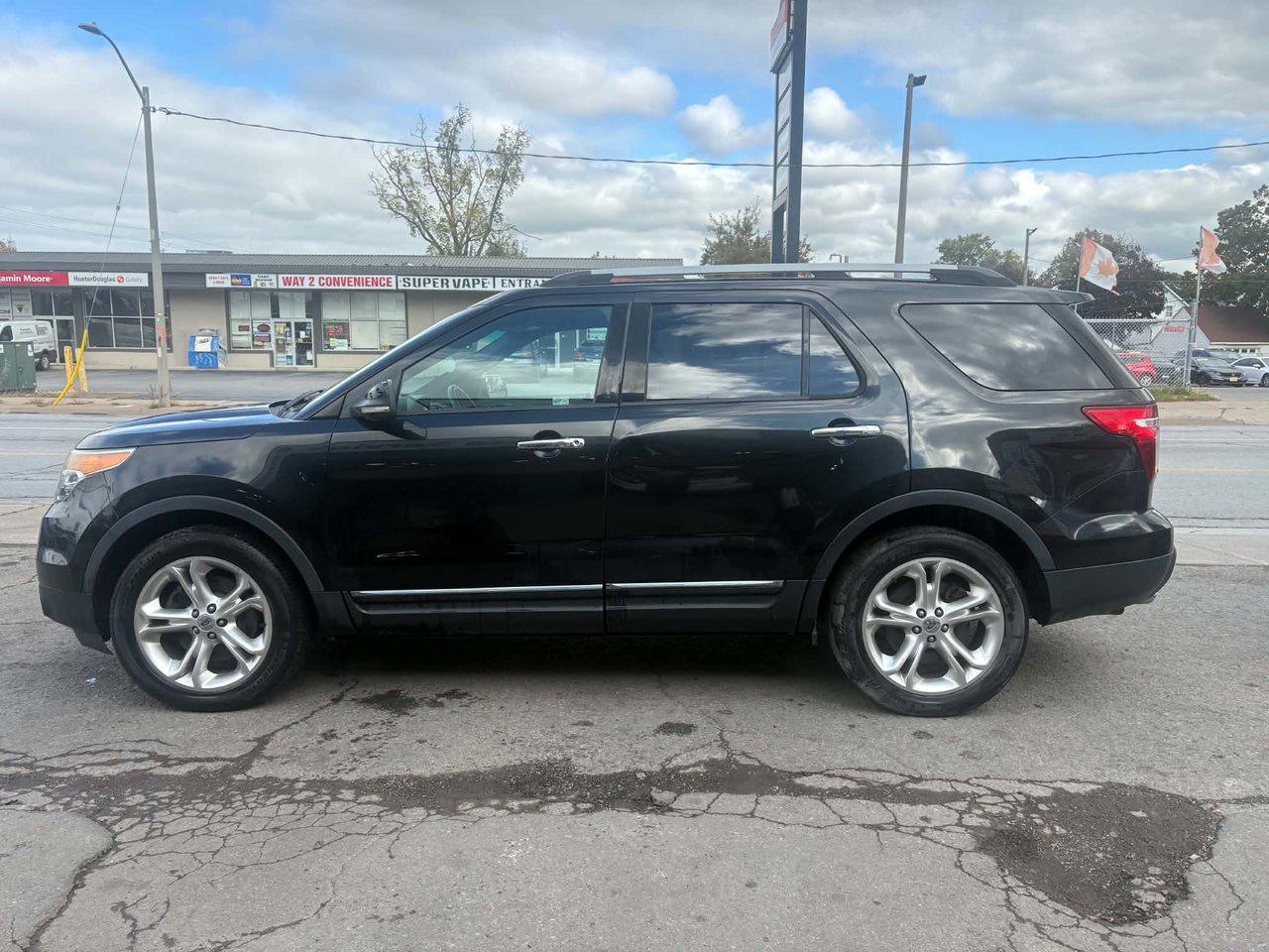 2011 Ford Explorer LIMITED Photo4