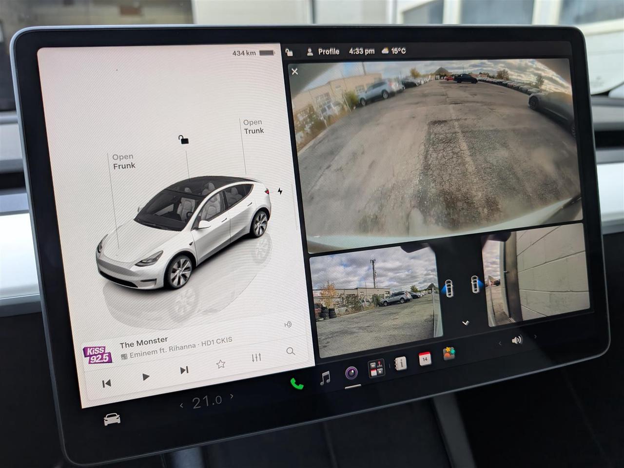 2022 Tesla Model Y LONG RANGE AWD - WHITE INTERIOR - DUAL MOTOR Photo