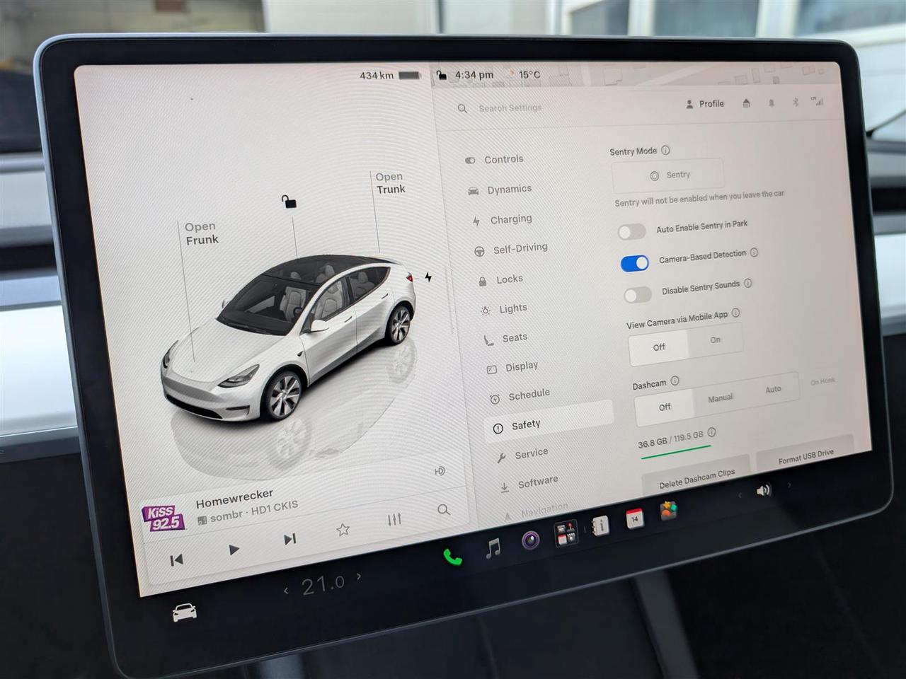 2022 Tesla Model Y LONG RANGE AWD - WHITE INTERIOR - DUAL MOTOR Photo