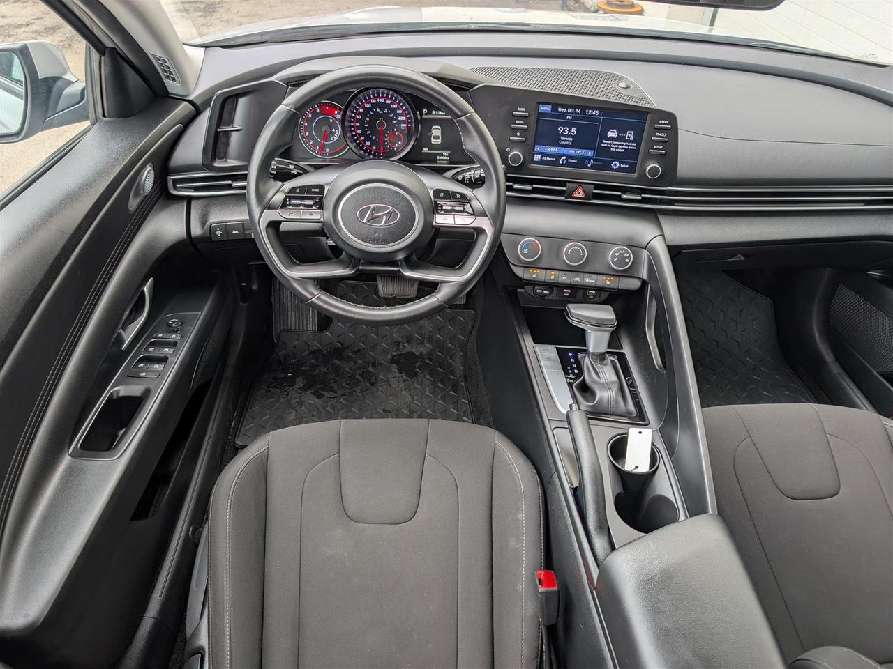2022 Hyundai Elantra ESSENTIAL - HTD SEATS - REVERSE CAM - CARPLAY Photo