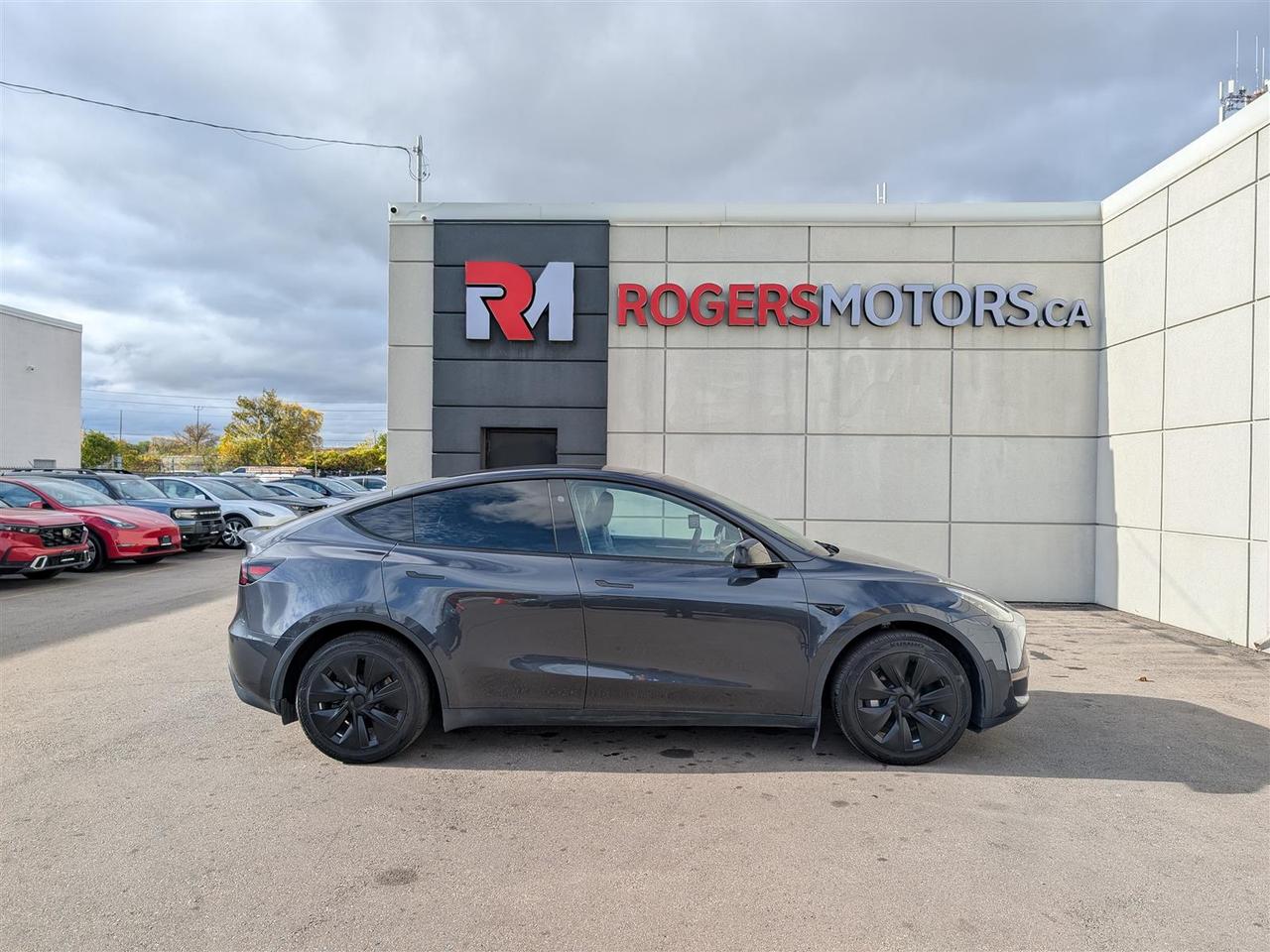 2024 Tesla Model Y LONG RANGE AWD - COMPUTER 4 - DUAL MOTOR Photo
