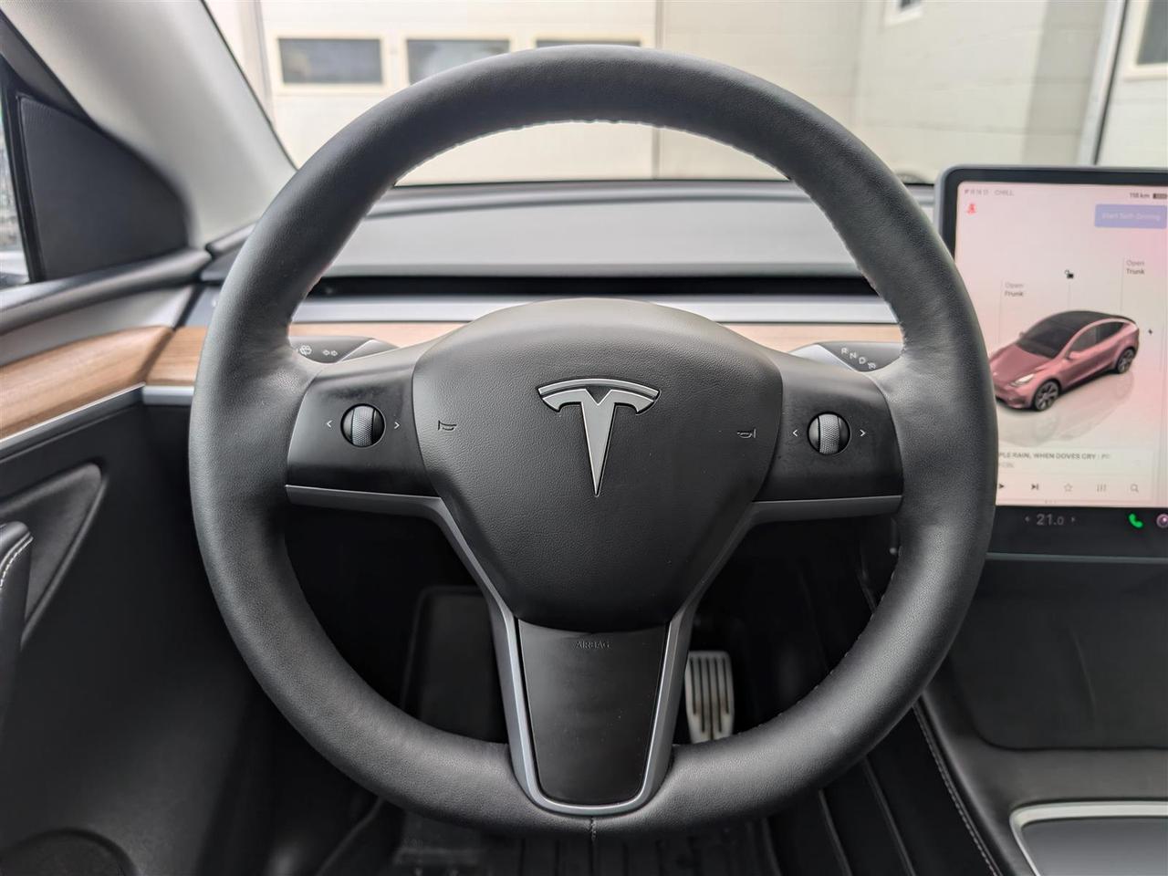2024 Tesla Model Y LONG RANGE AWD - COMPUTER 4 - DUAL MOTOR Photo