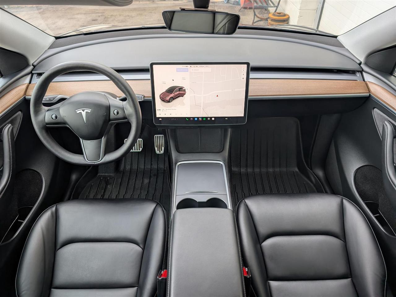 2024 Tesla Model Y LONG RANGE AWD - COMPUTER 4 - DUAL MOTOR Photo