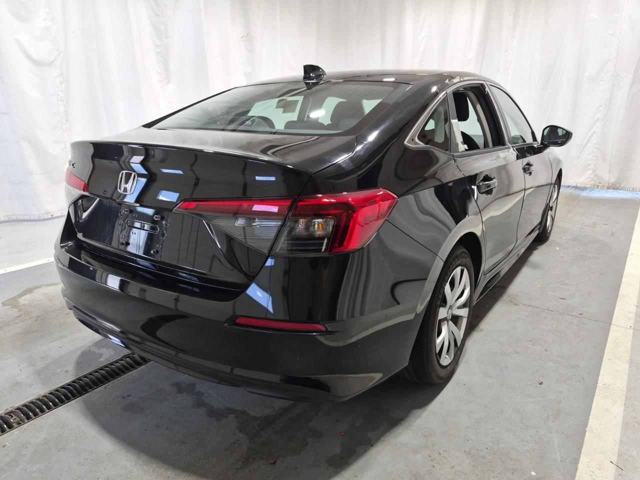 2023 Honda Civic LX-B | APP CONNECT | ONE OWNER | NO ACCIDENTS Photo3