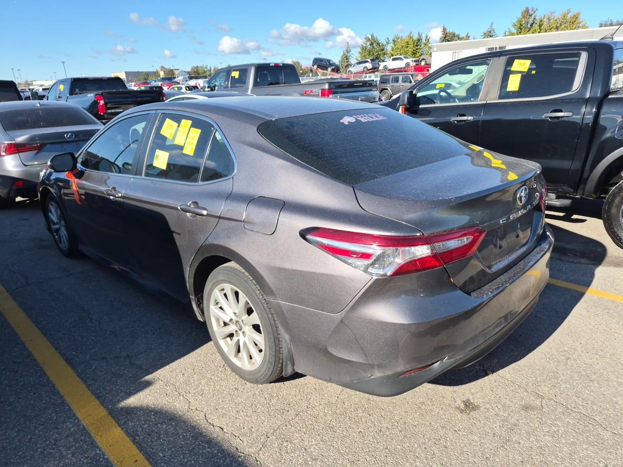 2019 Toyota Camry LE | APP CONNECT | HEATED SEATS | NO ACCIDENTS Photo