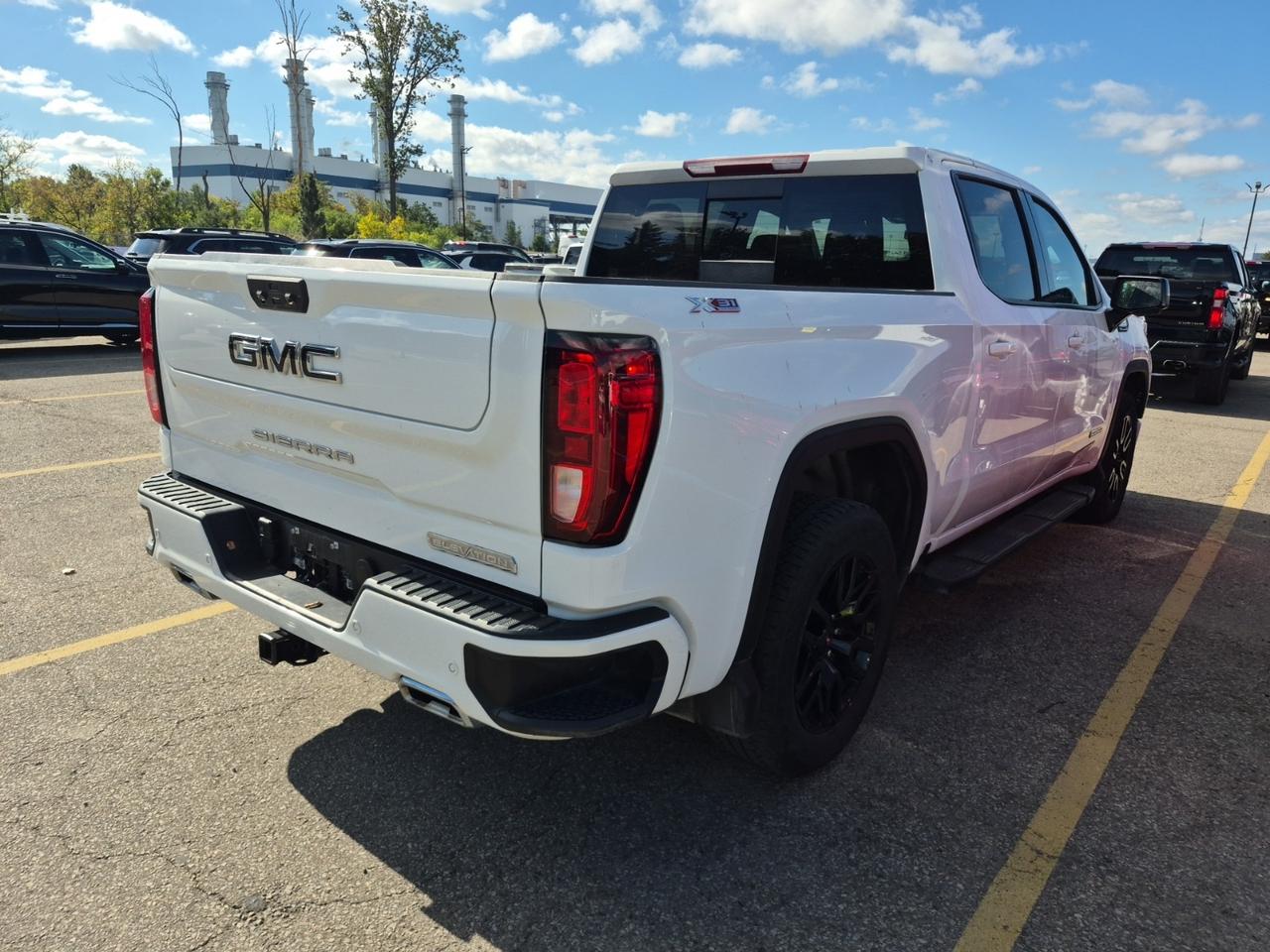 2024 GMC Sierra 1500 ELEVATION | X31 LEATHER SUNROOF BOSE 360 CAM BLIND Photo