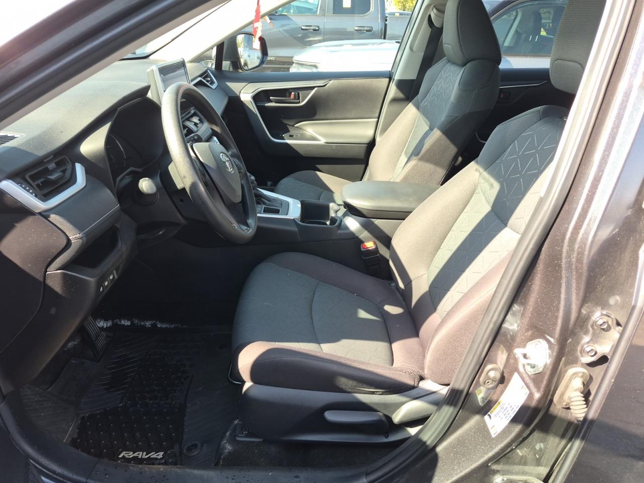 2025 Toyota RAV4 LE AWD | BLIND SPOT | APP CONNECT | NO ACCIDENTS Photo