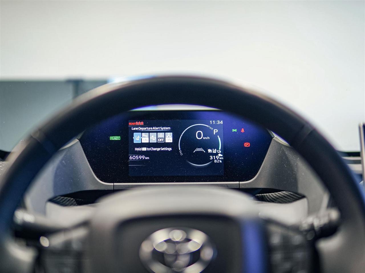 2025 Toyota bZ4X LE AWD | TOYOTA SERVICED | NO ACCIDENTS Photo