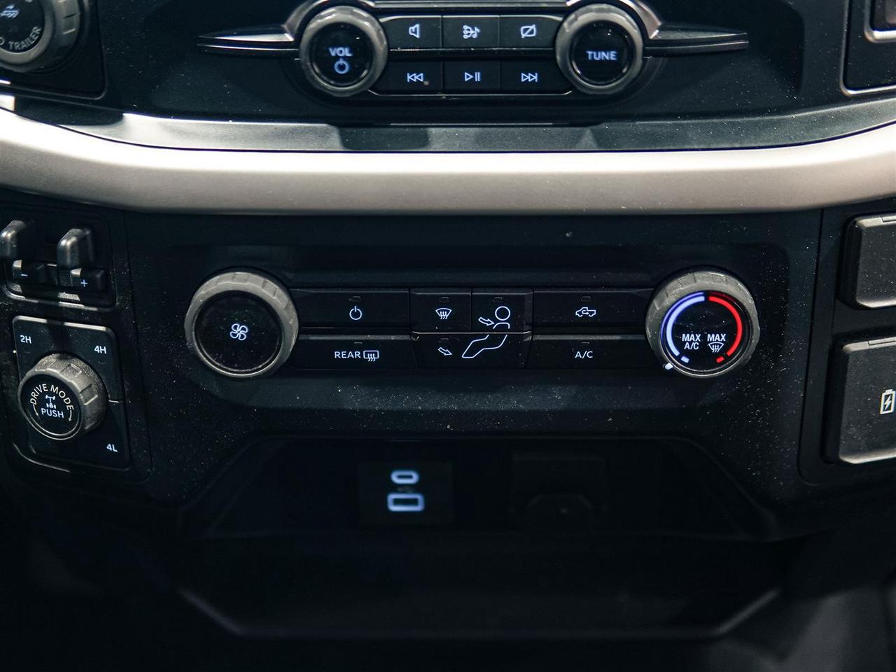 2023 Ford F-150 XLT CREW CAB | 4X4 | 300 A | 5.0 L V8 | 6.5 FT | NO ACCIDENTS Photo