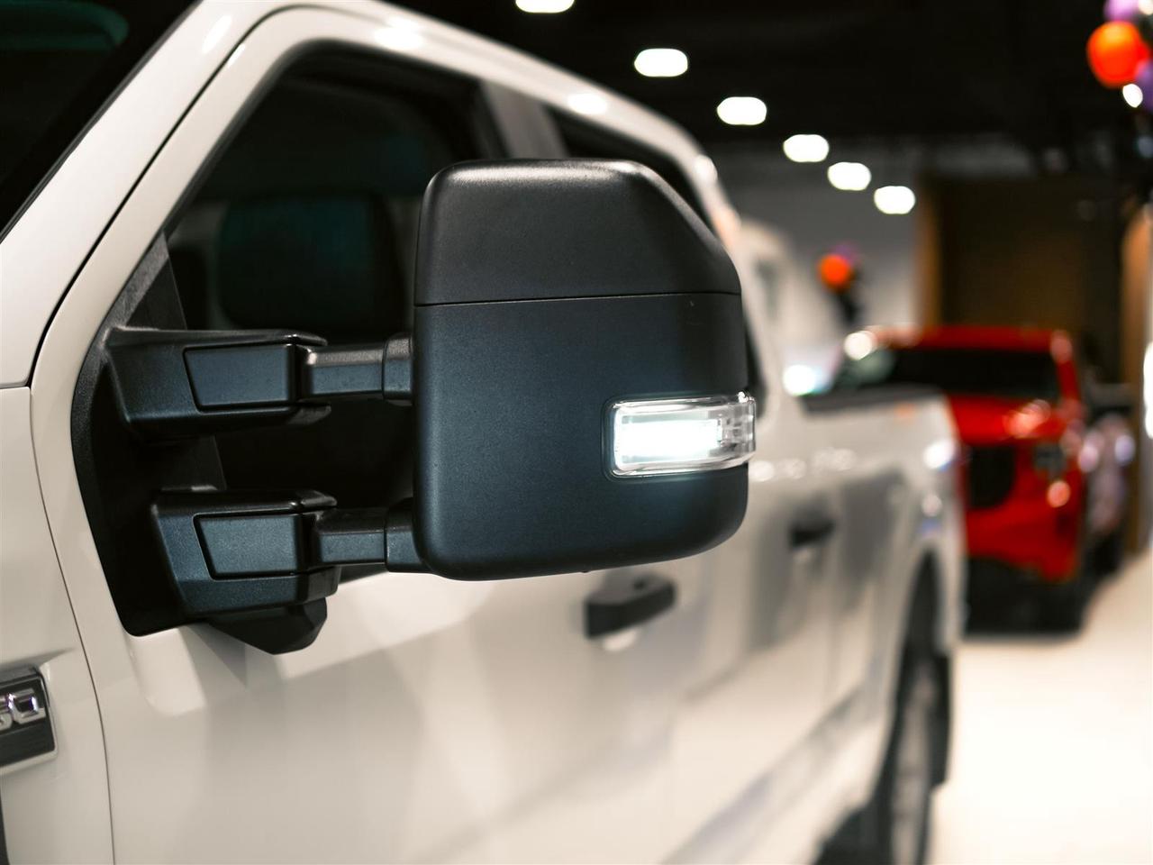 2023 Ford F-150 XLT CREW CAB | 4X4 | 300 A | 5.0 L V8 | 6.5 FT | NO ACCIDENTS Photo