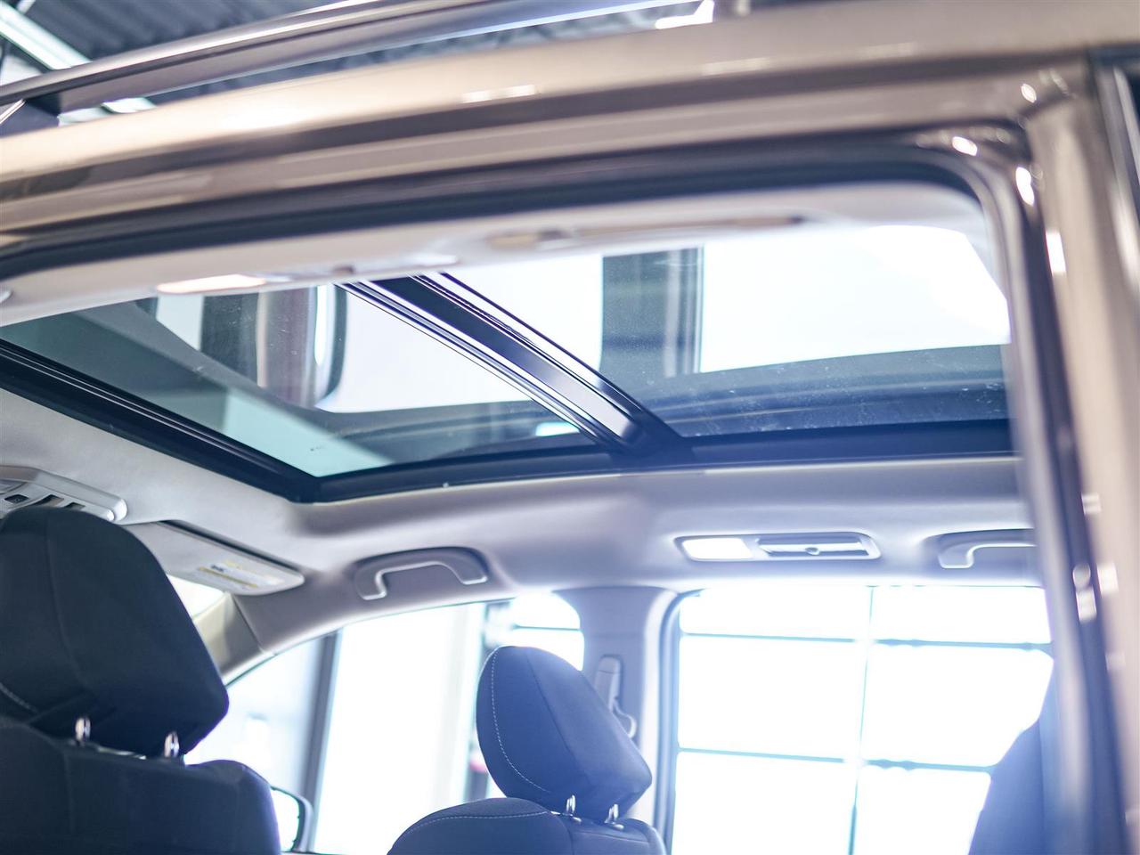 2022 Subaru ASCENT TOURING | SUNROOF | 7 PASS | NO ACCIDENTS Photo