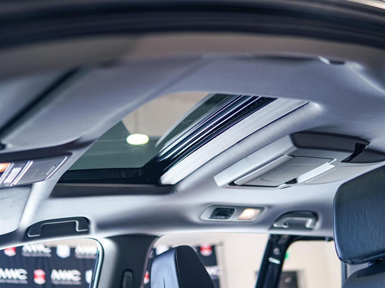 2019 Honda Odyssey EX-L NAVI | 8 PASS | LTHR | SUNROOF | NO ACCIDENTS Photo