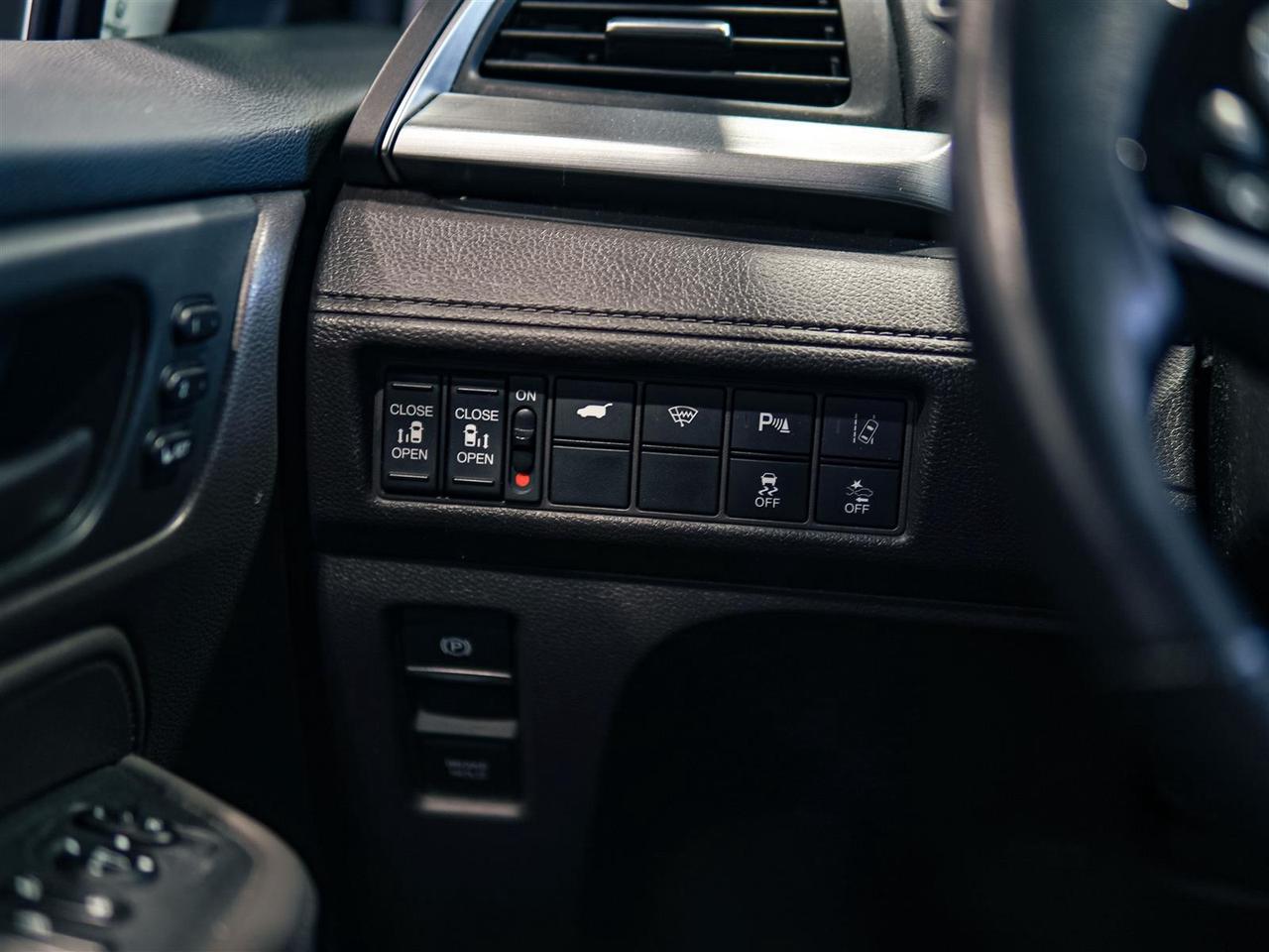 2019 Honda Odyssey EX-L NAVI | 8 PASS | LTHR | SUNROOF | NO ACCIDENTS Photo
