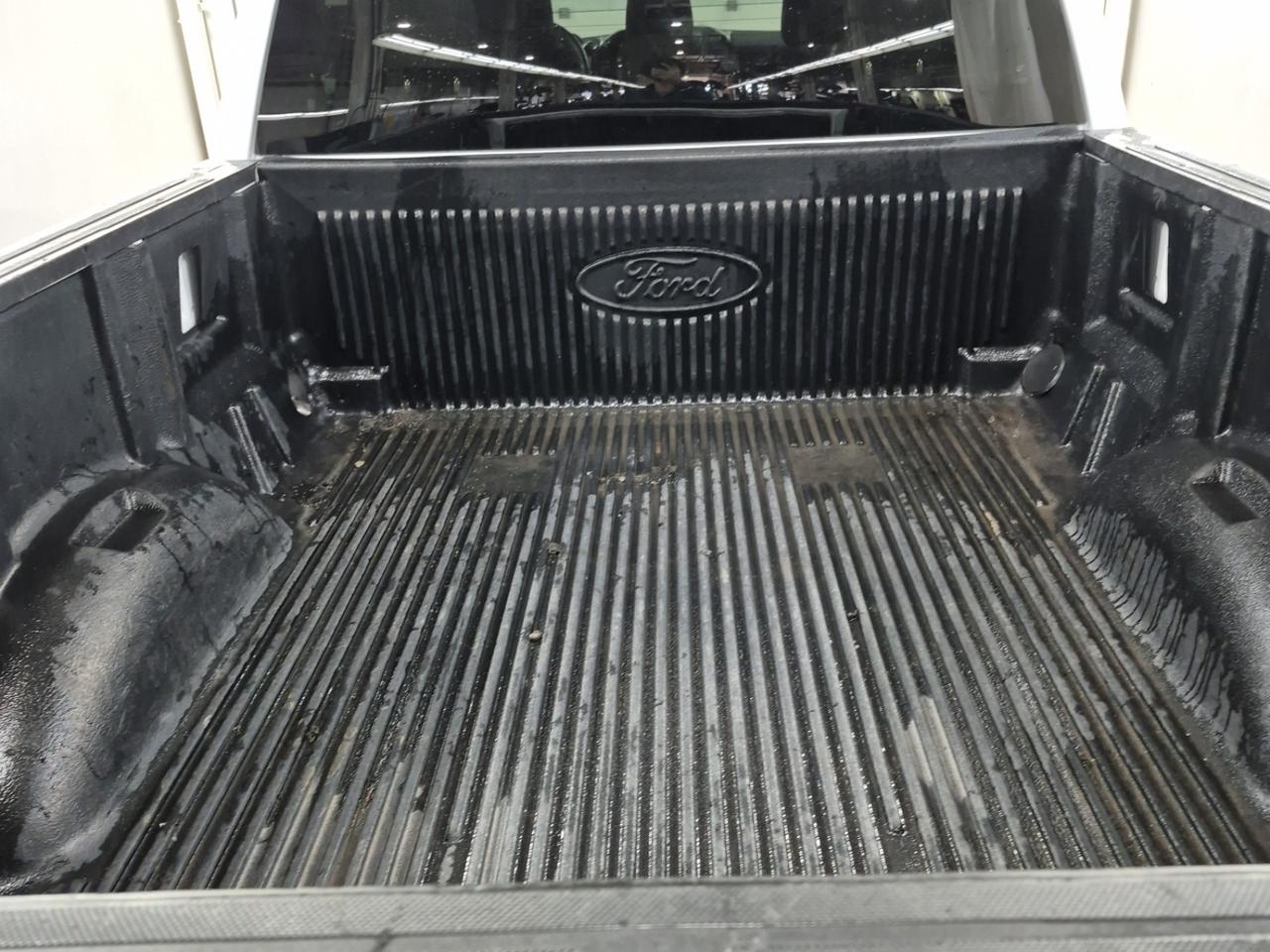 2022 Ford F-150 SUPERCREW XLT | 4X4 | 3.5 L 6 CYL | 6.5 FT | NO ACCIDENTS Photo