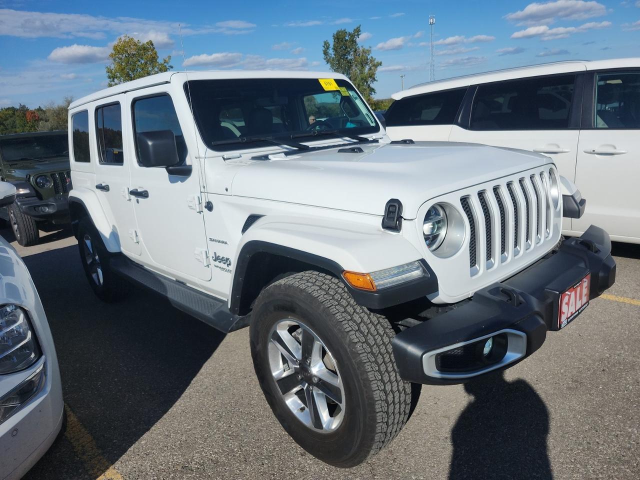 2022 Jeep Wrangler SAHARA 4X4 | LEATHER | NO ACCIDENTS | COLD + LED PKG Photo